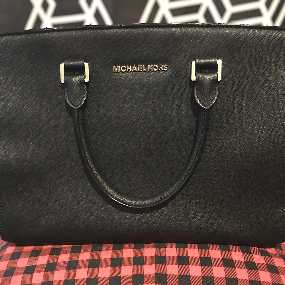 Michael Kors black shoulder purse